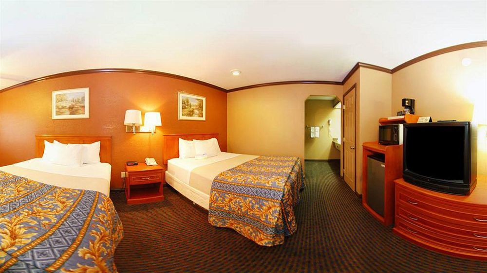 Days Inn By Wyndham Bishop Kültér fotó